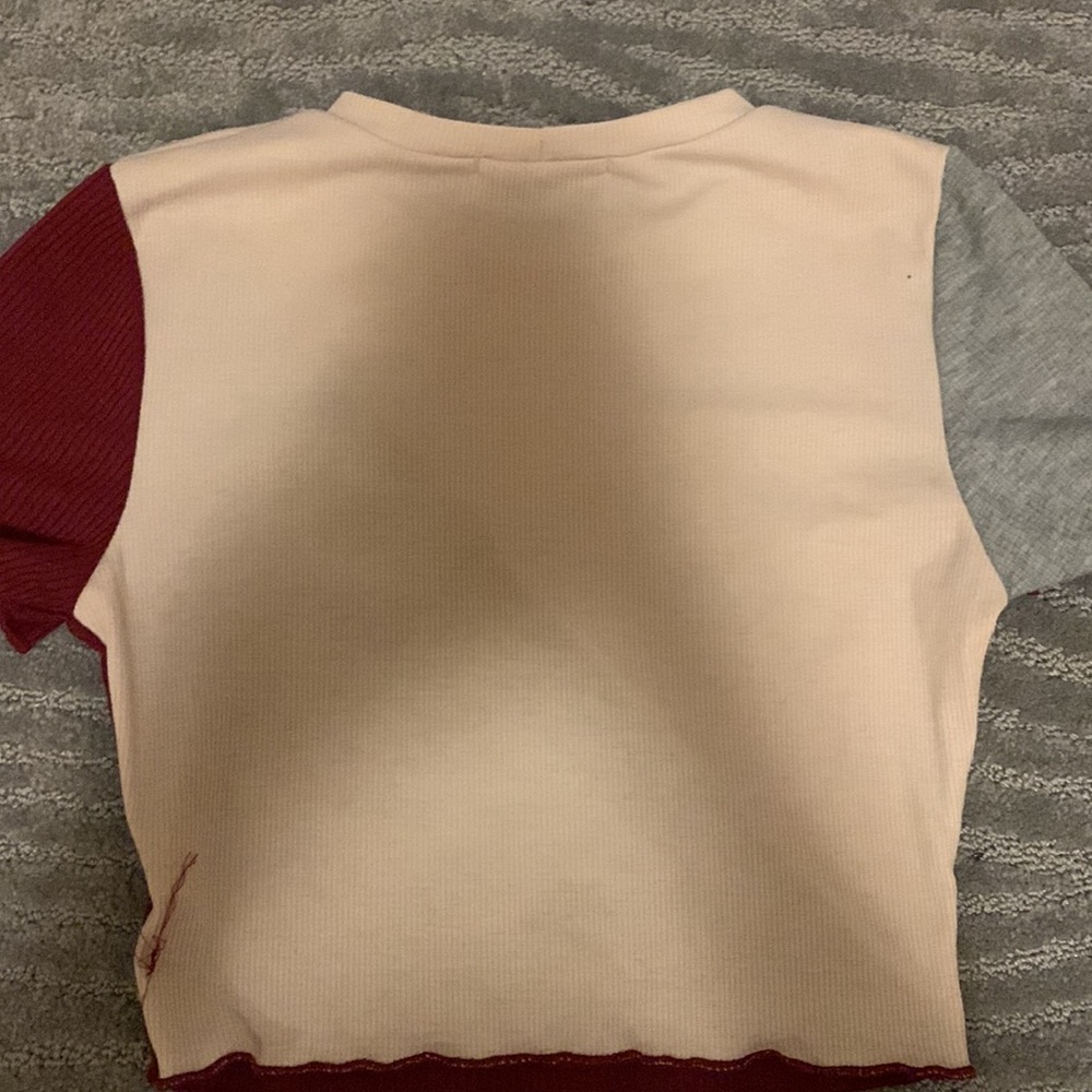 Color block crop top - Picture 2 of 2